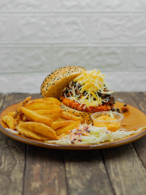 CRISPY BURGER AND CHILE