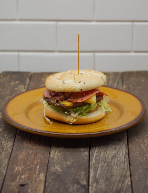 HAMBURGUESA COMPLETA