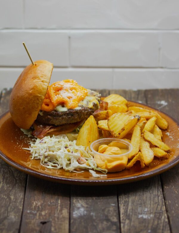 HAMBURGUESA CUATRO QUESOS