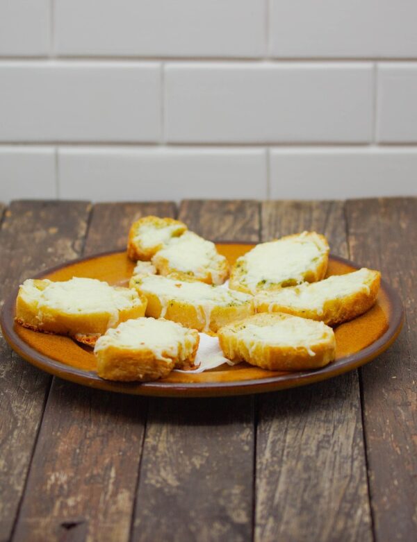 PAN DE AJO Y QUESO